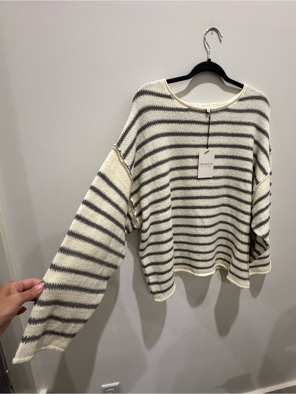 Promesa Cream & Gray Striped Scoop Neck Sweater - Picture 11 of 12